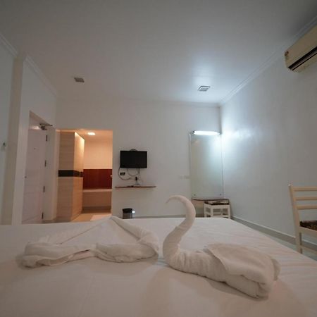 Hotel Palmyra Grand Inn Tirunelveli Exterior foto