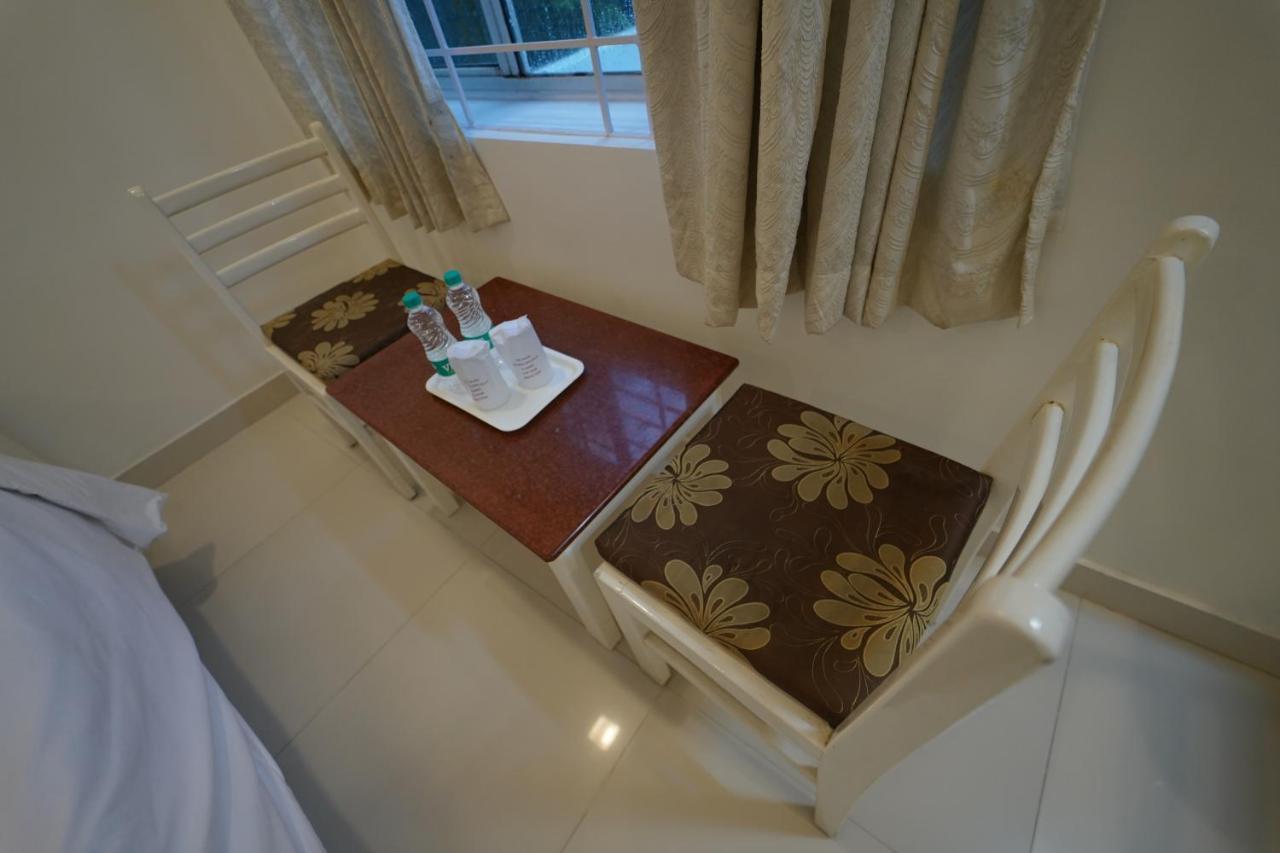 Hotel Palmyra Grand Inn Tirunelveli Exterior foto